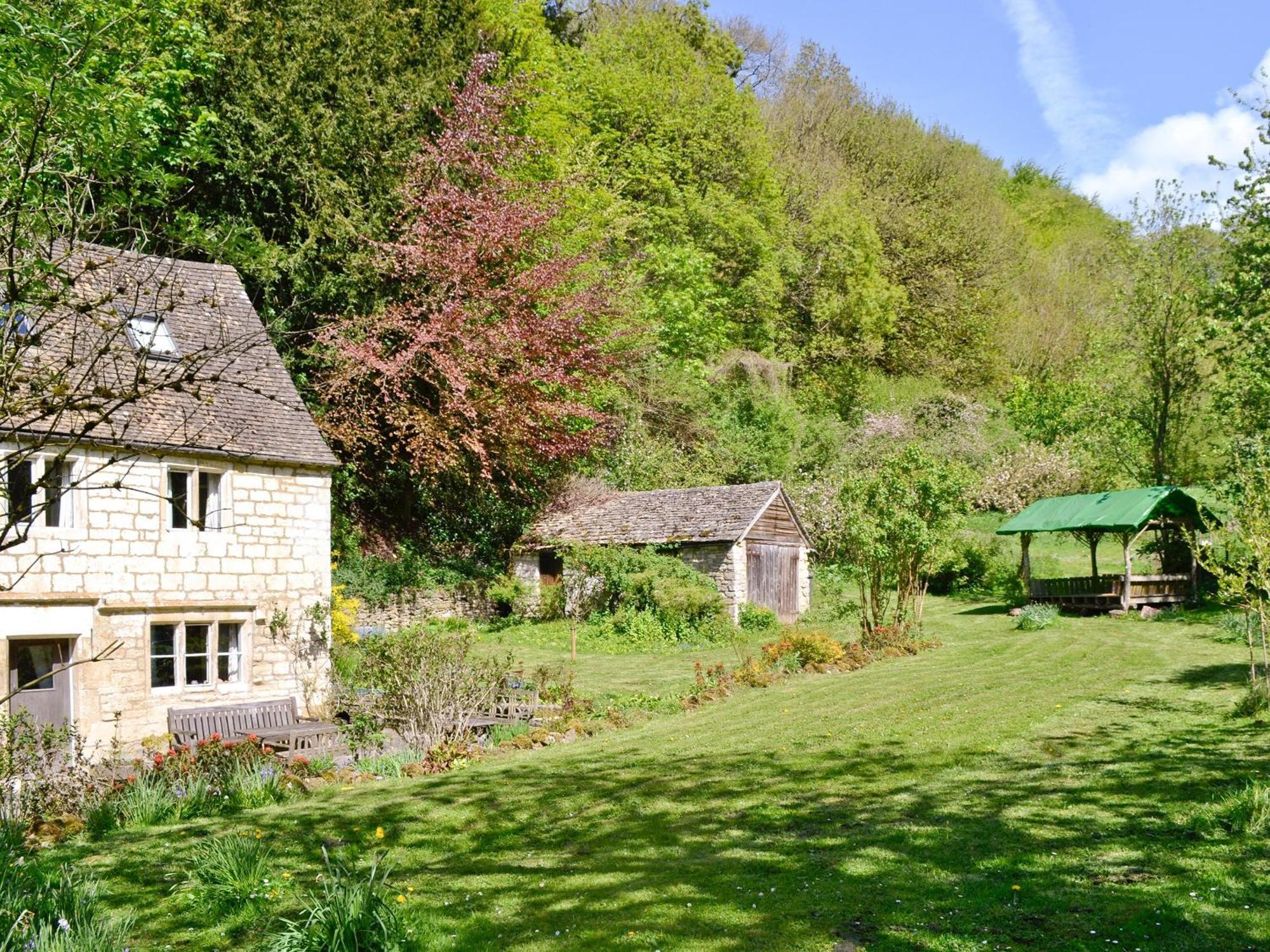 Bisley  Driftcombe Farmhouse מראה חיצוני תמונה